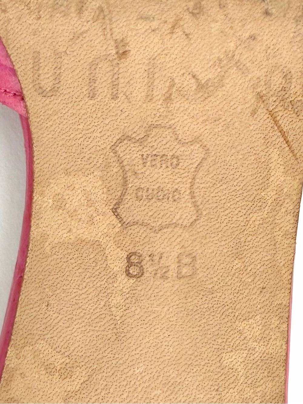 Vintage 90s Unisa crisscross kitten heel leather mules in vibrant hot pink. - Picture 10 of 11
